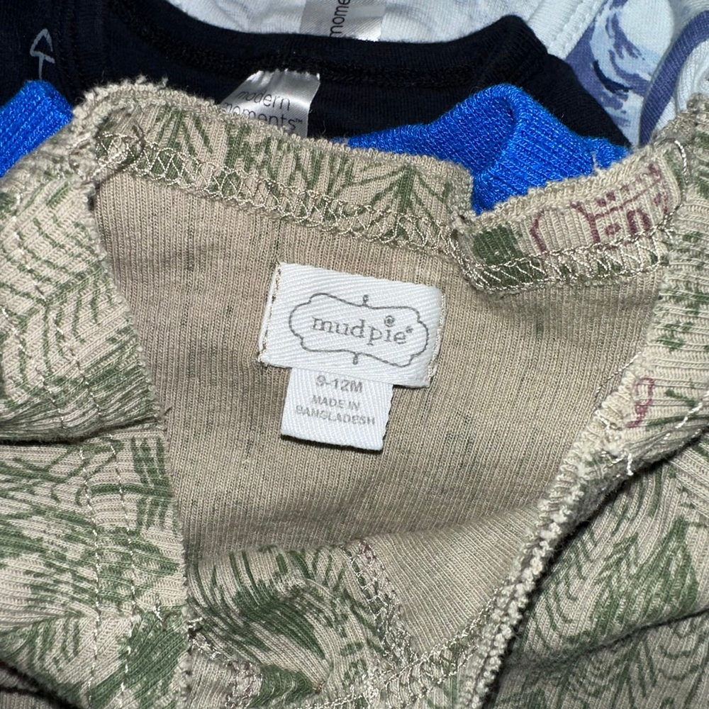 Lot of 9 Items Baby Boy 6-9 & 9-12 Months Assorted Clothing Bundle - Picture 14 of 14